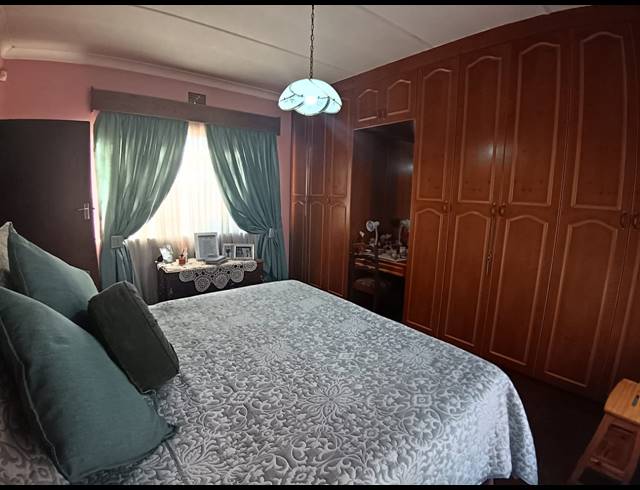 3 BEDROOM HOUSE FOR SALE IN DALVIEW